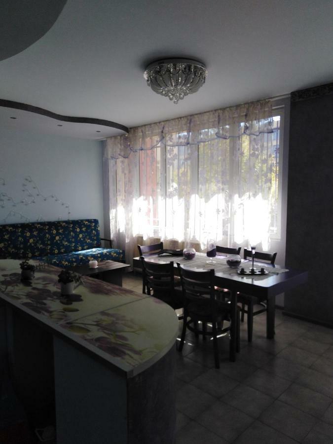 Orchid Apartment Gabrovo Exterior photo